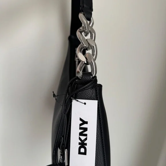 🖤 DKNY Black Hobo Shoulder Bag with Heart Pouch — New - Picture 4 of 8